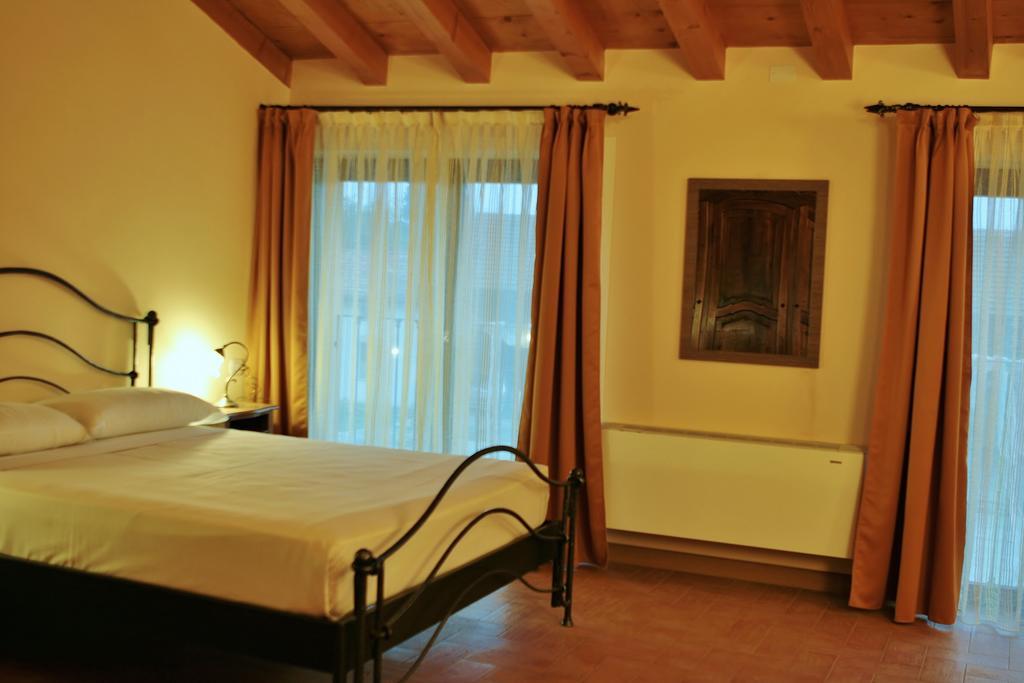 Agriturismo Cavrigo Λόντι Δωμάτιο φωτογραφία